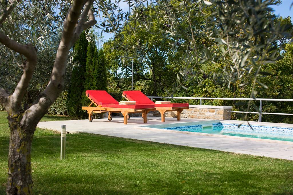 Villa Momiano With Private Pool Momjan Bagian luar foto