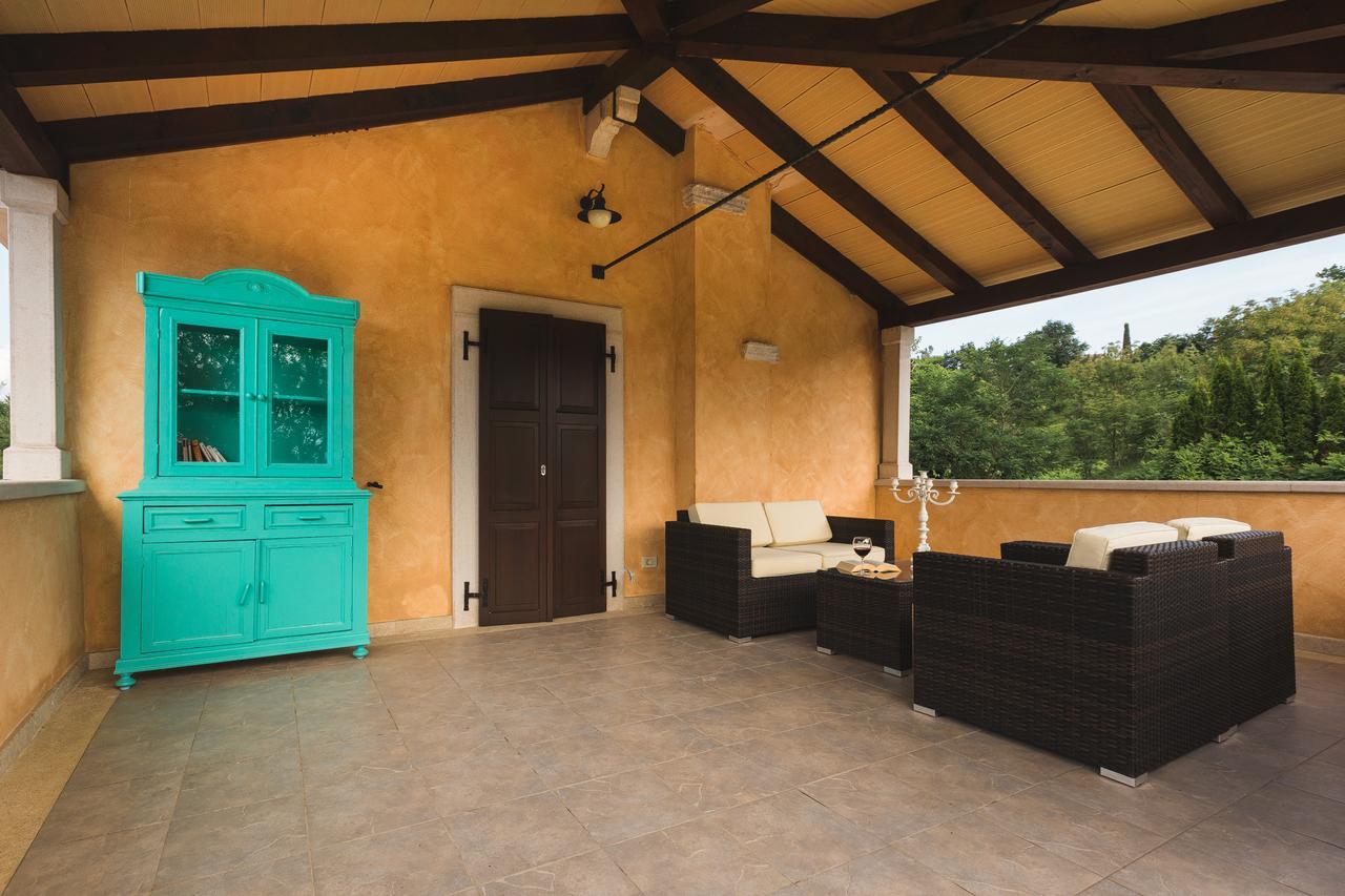 Villa Momiano With Private Pool Momjan Bagian luar foto
